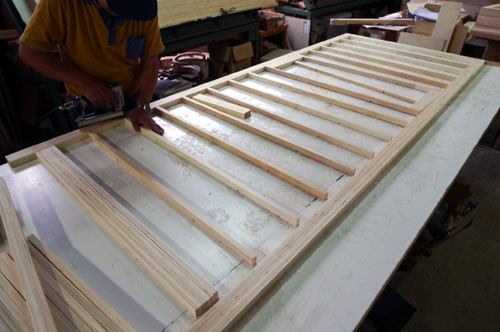 建具　その1　フラッシュ戸とコールドプレス