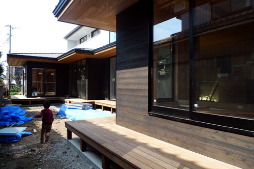 東松山の二世帯住宅　家族を繋ぐ縁側